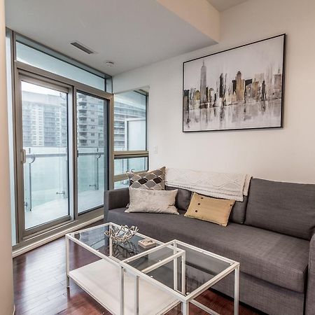 Aoc Suites - Two Bedroom Condo - City/Cn Tower View Toronto Dış mekan fotoğraf