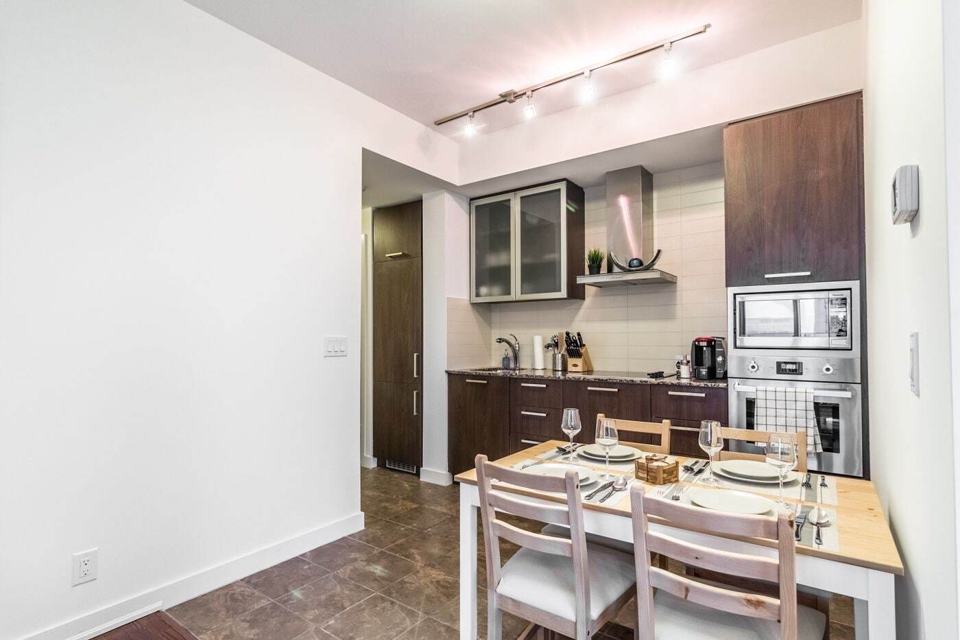 Aoc Suites - Two Bedroom Condo - City/Cn Tower View Toronto Dış mekan fotoğraf
